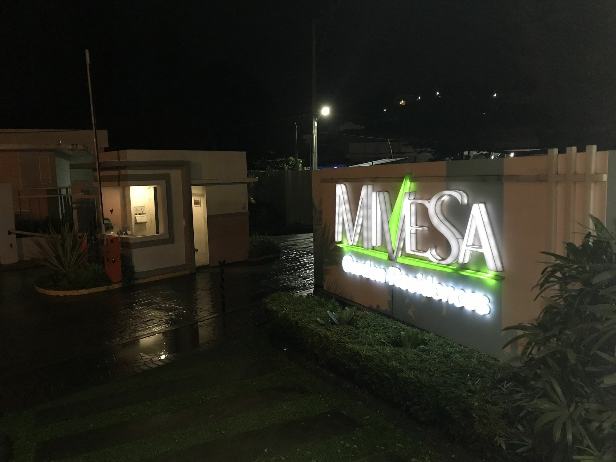 Mivesa Garden Residences By Cec Cebu Kültér fotó